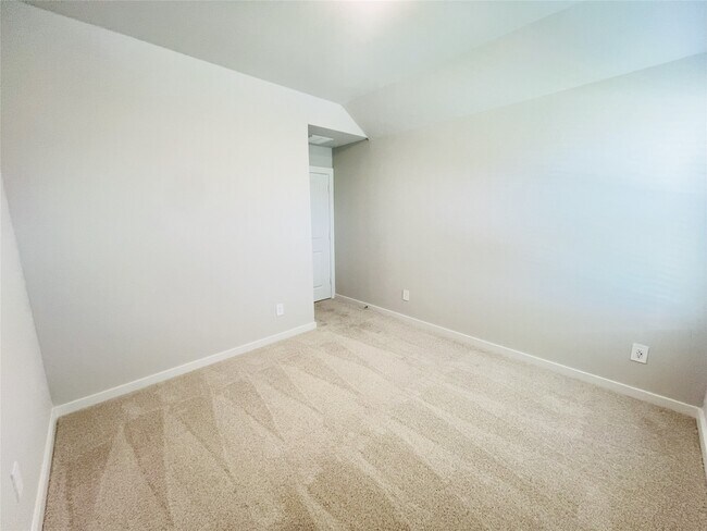 Building Photo - 29818 Ellwood Ln