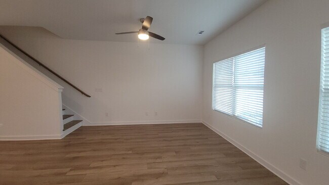 Building Photo - Section 8 Welcome!! "Chic Comfort Awaits: 3-Bedroom Haven with Granite Elegance in Huntsville"