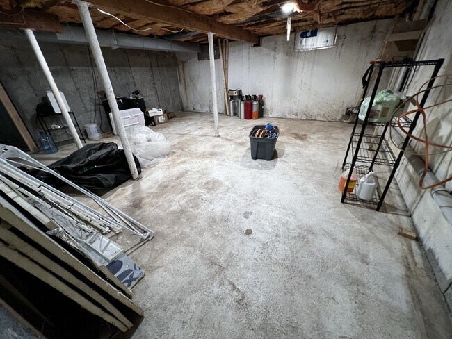 Building Photo - 226 Dicenzo Blvd