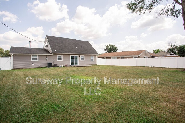 Building Photo - 49 Granite Ln