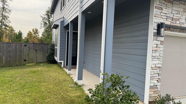 Building Photo - 975 Lars Trek Trail