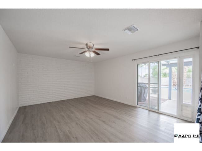 Building Photo - Gorgeous 3/2 Phoenix Home with Pool!