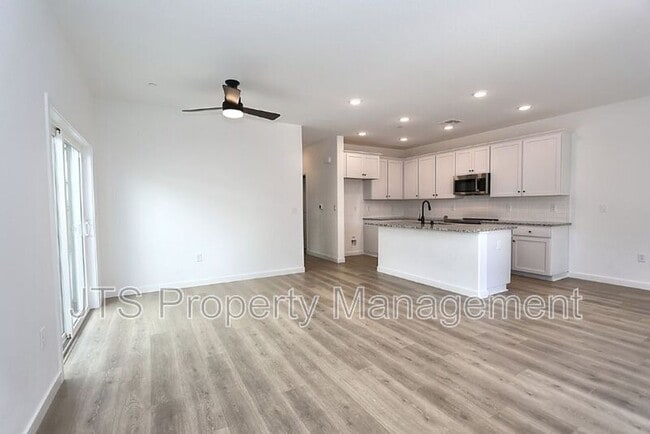 Building Photo - 4266 Aura Way