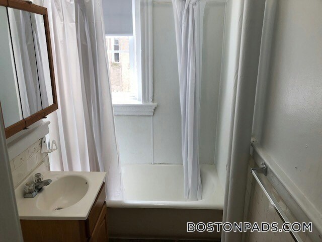Building Photo - 1185 Boylston St