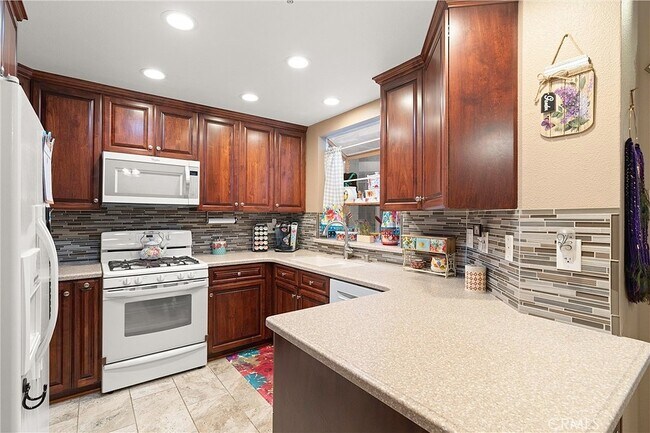 Building Photo - 10371 Garden Grove Blvd