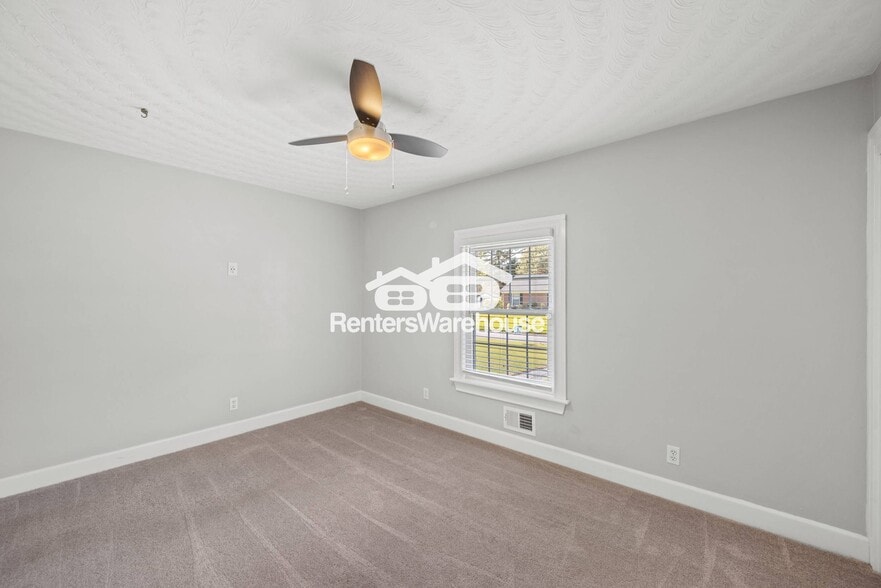 Building Photo - 3217 Foxgrove Ln