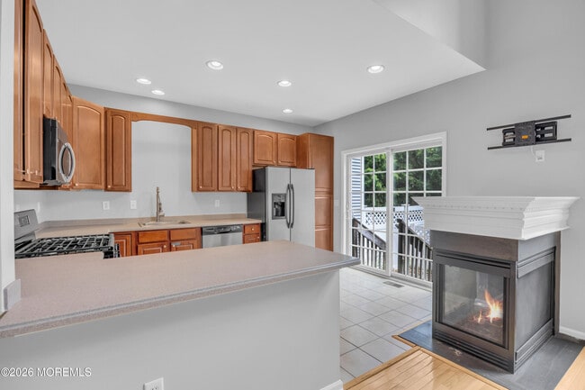 Building Photo - 10 Deepwater Cir