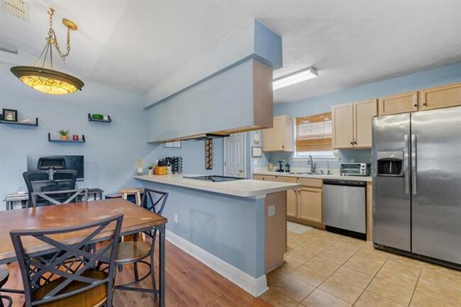 Building Photo - NE Tallahassee Home In Centre Court