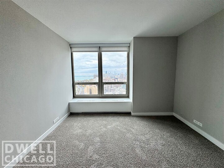 Building Photo - 3440 N Lake Shore Dr