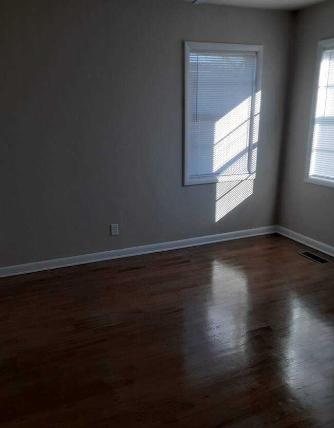 Building Photo - LLMK FARMS, LLC