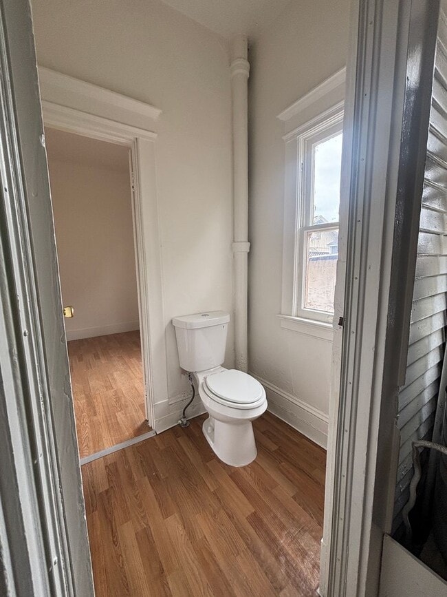 Building Photo - 54-1308