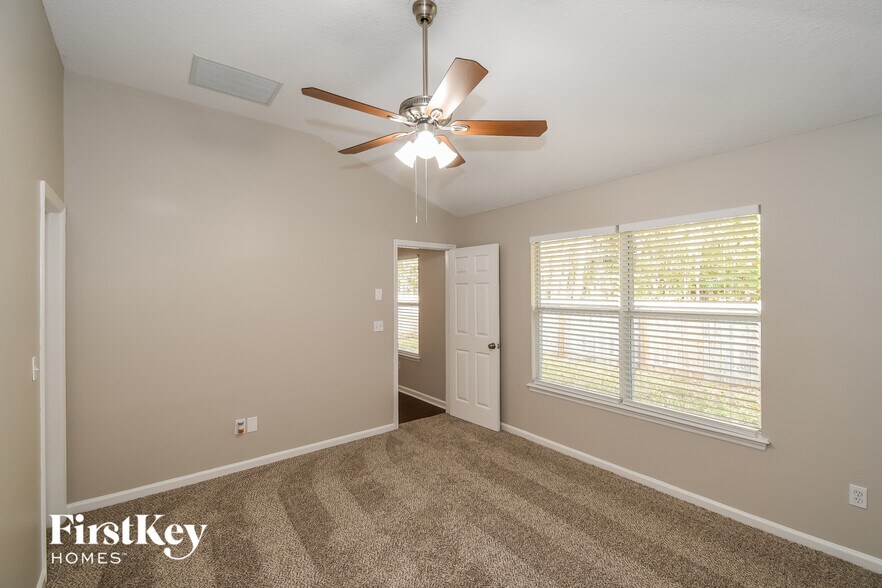 Building Photo - 1088 Beckingham Dr