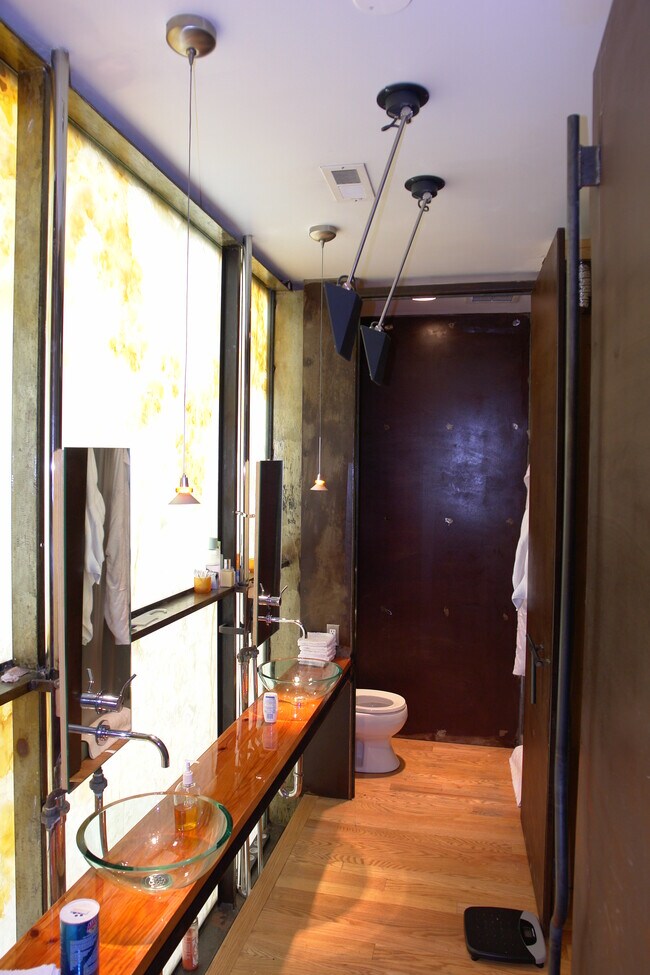 Bathroom 2 - 1328 Irving St NW