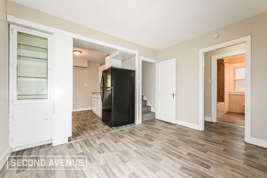 Building Photo - 1030 Franklin Dr