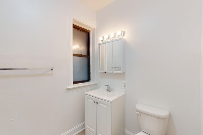 Floorplan - 5335-5345 S. Kimbark Avenue