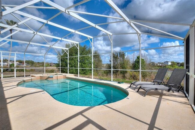 Building Photo - 546 Windsor Pl