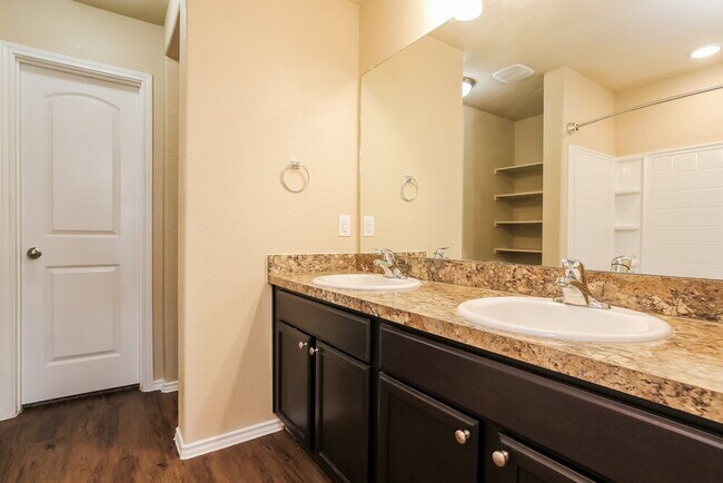 Building Photo - 15419 Rancho Joya Wy