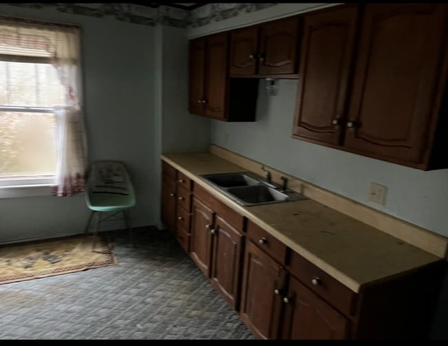 Building Photo - $590 MONTH / $1000 DOWN