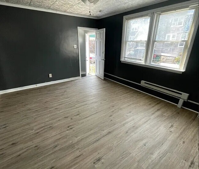 Building Photo - 6715 N Carlisle St