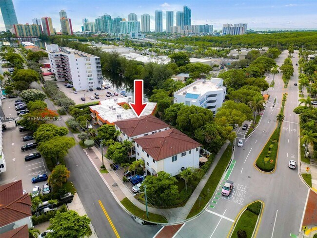 Building Photo - 3506 NE 166th St