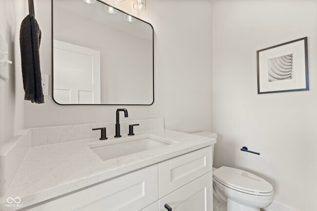 Building Photo - 1405 Deloss St