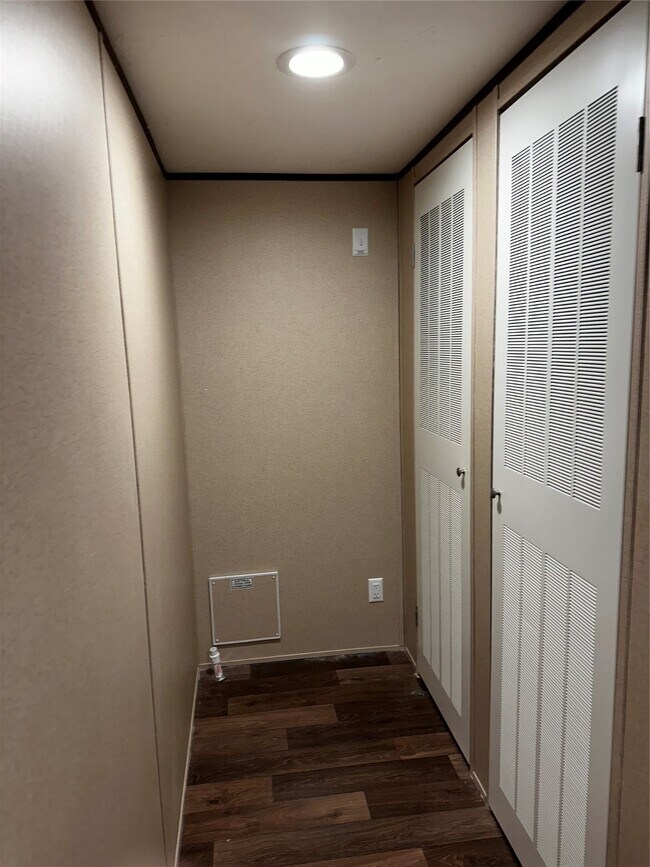 Building Photo - 33704 Dori Ln