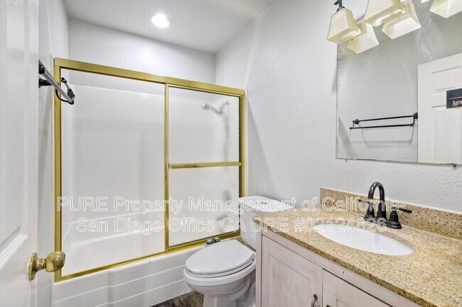 Building Photo - 2253 Raintree Pl