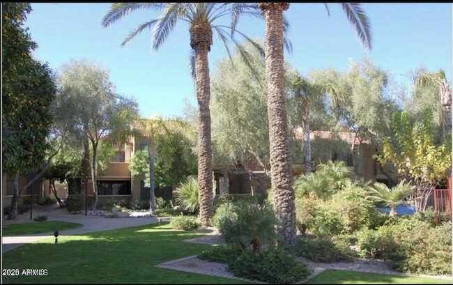 Building Photo - 5122 E Shea Blvd