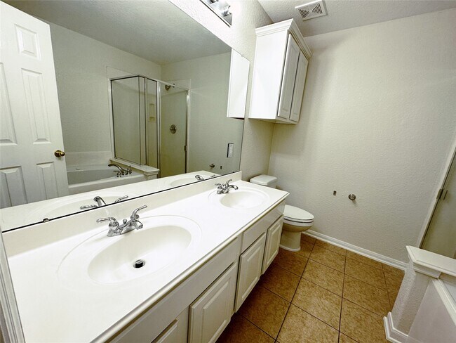 Building Photo - 10210 Canyon Rose Ln