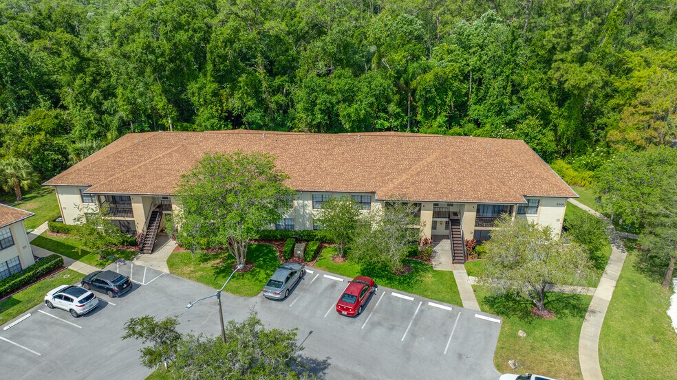 Building Photo - 3301 Crystal Ct E