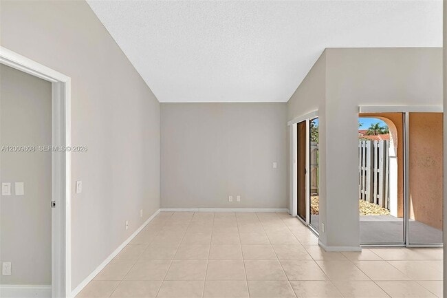 Building Photo - 1439 Springside Dr