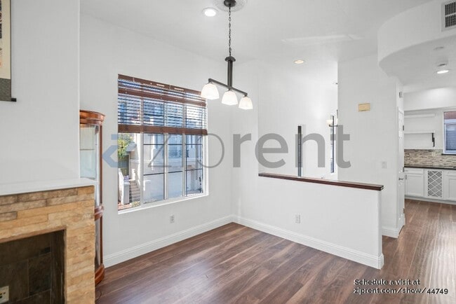 Building Photo - 882 Inspiration Pl