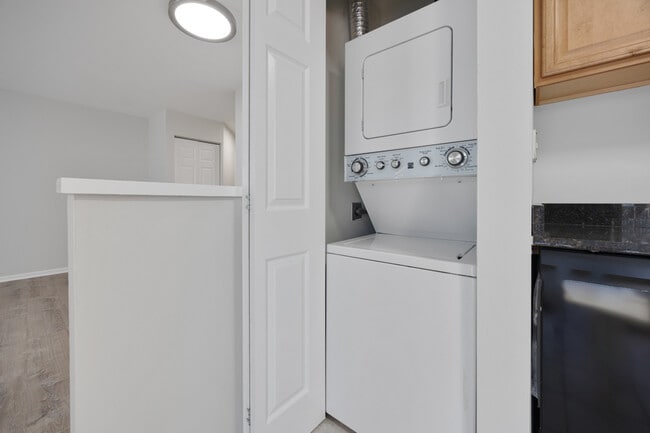 Building Photo - 47 Gant Cir