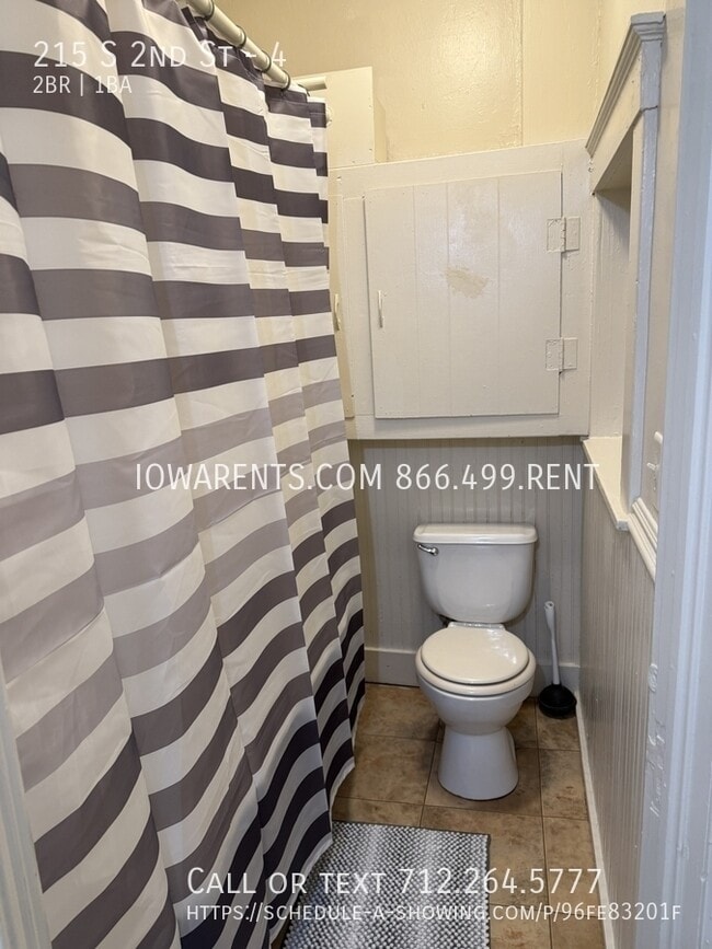 Building Photo - 215 S 2nd St