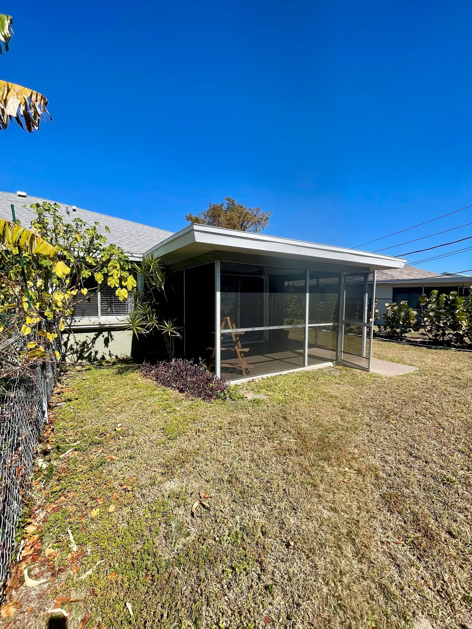 Building Photo - 1252 SE 8th St