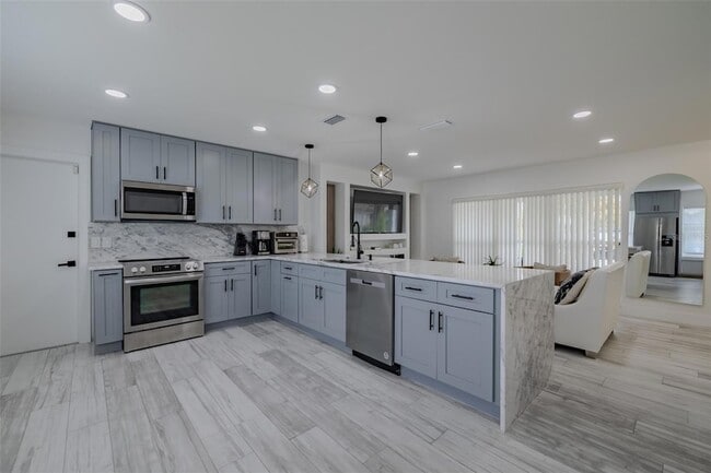 Building Photo - 23700 Lake Hills Dr