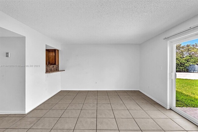Building Photo - 311 Gulfstream Rd