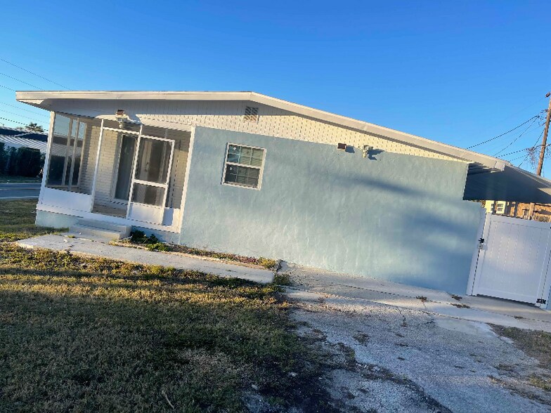 Building Photo - 4007 Bonita Rd