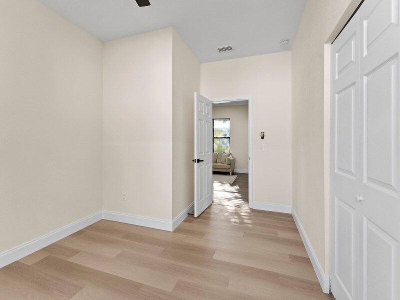 Building Photo - 1514 E 26th Ave