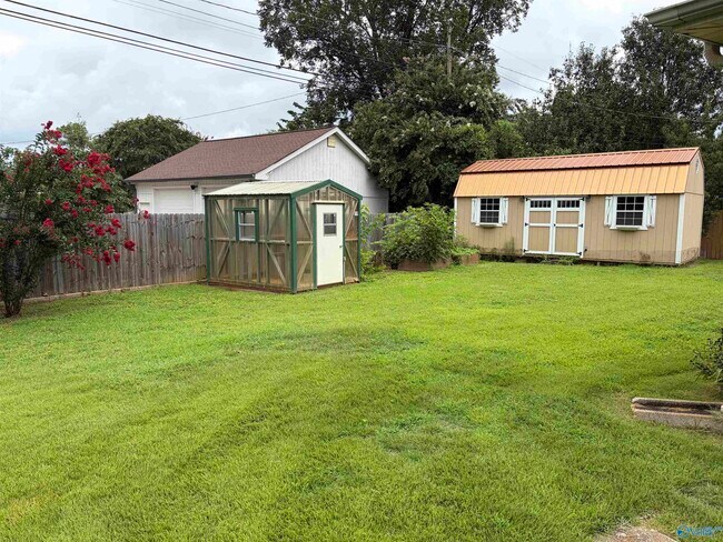 Building Photo - 304 Bellingrath Dr SW