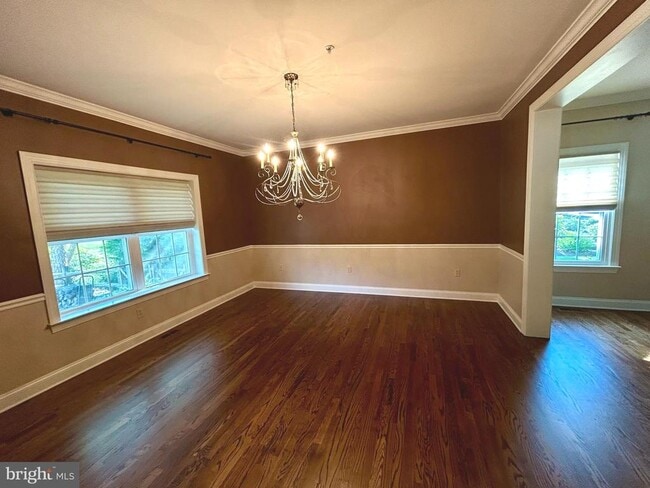 Building Photo - 3879 Charter Club Dr