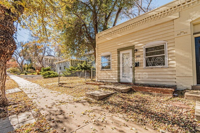 Primary Photo - 3935 Wolff St