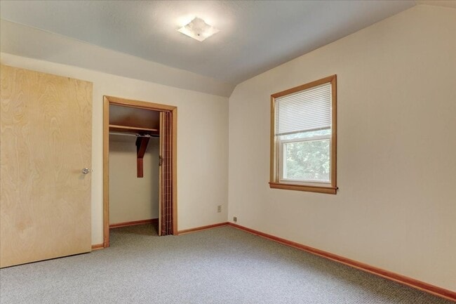 Building Photo - M&amp;E - 1803 1/2 11th St