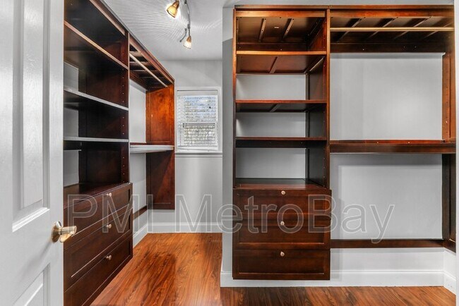 Building Photo - 9135 Mirah Wind Pl