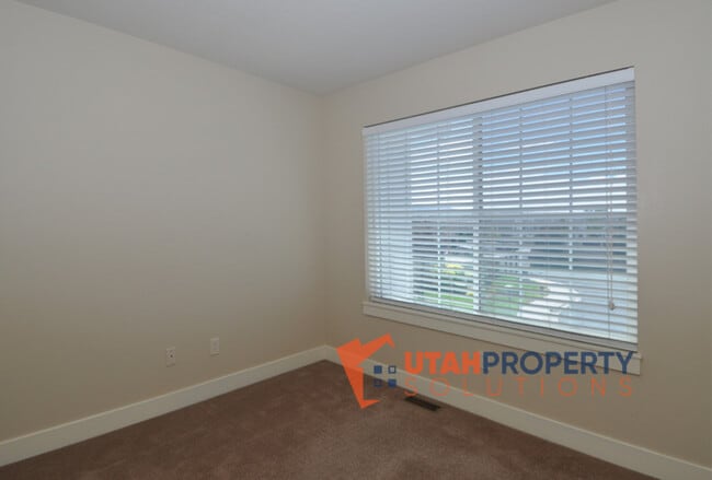 Building Photo - 1752 Winford Dr