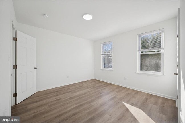 Building Photo - 2535 N Newkirk St