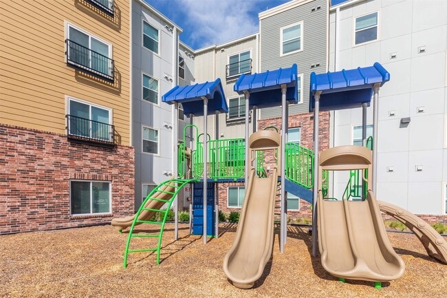 Building Photo - 11777 Nicholson Dr