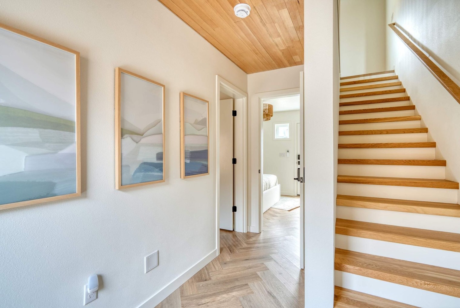 Building Photo - 5018 NE 26th Ave