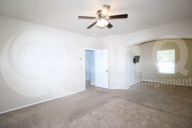 Building Photo - 1115 Quartz Trl