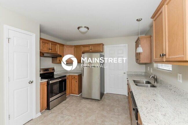 Building Photo - 3 Bedroom Pet-Friendly Home in Madison, TN with Main Street Renewal